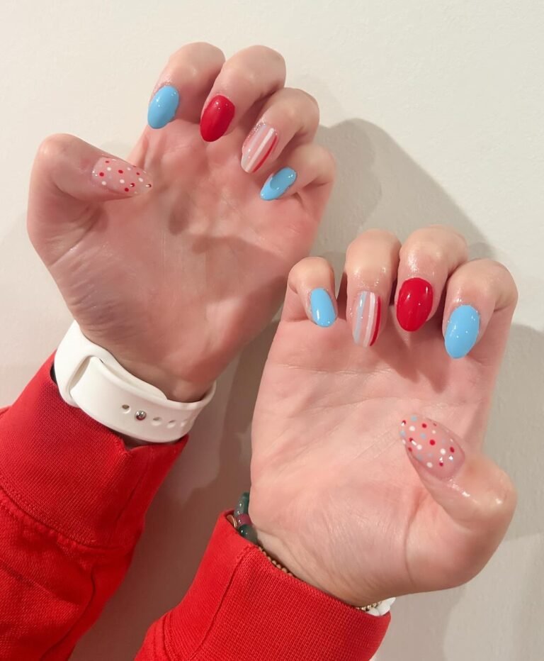 23 Cute July Nail Designs for a Bright and Playful Look