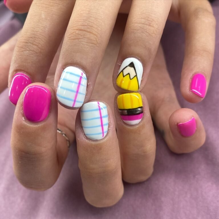 19 Short Back to School Nail Ideas That Are Low-Maintenance