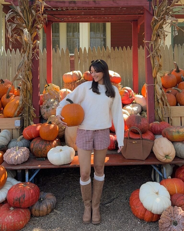 23 Pumpkin Patch Outfits for Women: Best Fall Styles and Trends